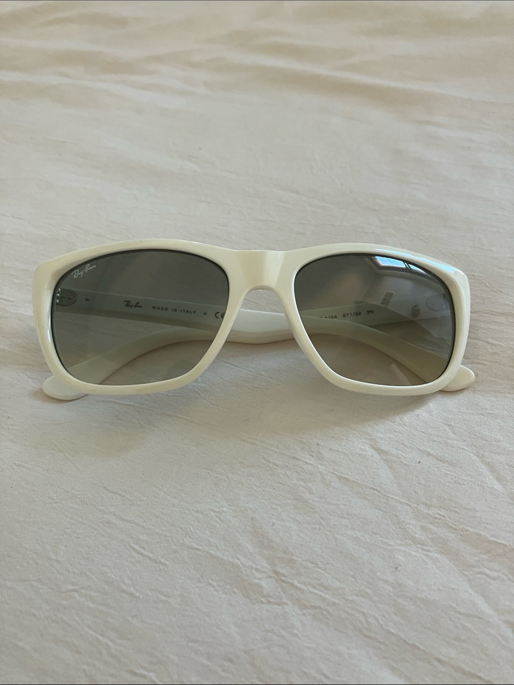 Polished white Ray-Bans, size OS